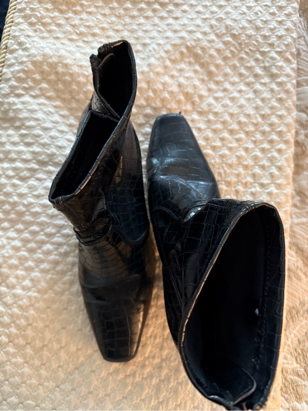 AEROSOLES Black Croc-Embossed Square-Toe Ankle Boots